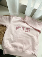 Afbeelding in Gallery-weergave laden, Trui met eigen bedrukking in verschillende kleuren BABY/KIND (unisex)
